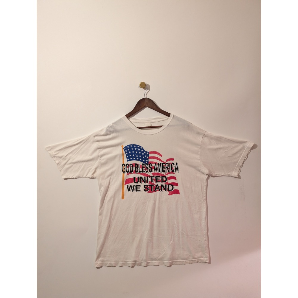 Unbranded Graphic Tee Mens XL White Excellent God Bless America USA Flag